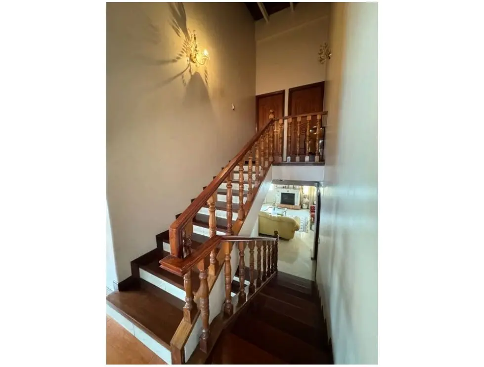 CASA EN ALQUILER 1.026 m2 - URB. ALTO PRADO - 24