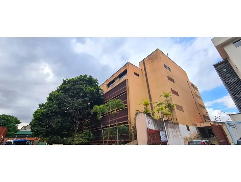 Vendo oficina 1.474m2 Boleita Norte 8187