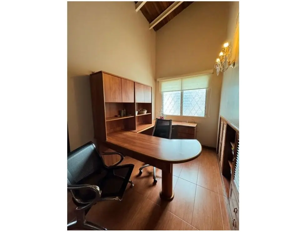 CASA EN ALQUILER 1.026 m2 - URB. ALTO PRADO - 19