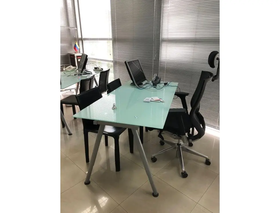 Se vende/alquila local 180m2 Lomas la Lagunita 6281 - 2