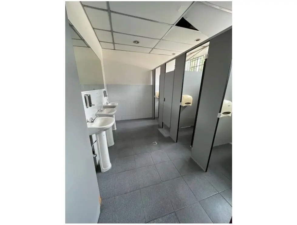 Se vende/Alquila edificio industrial 3.200m2 Boleita Sur 1881 - 15
