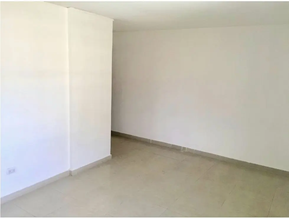 Se alquila oficina 35m2 Las Mercedes 0384 - 2
