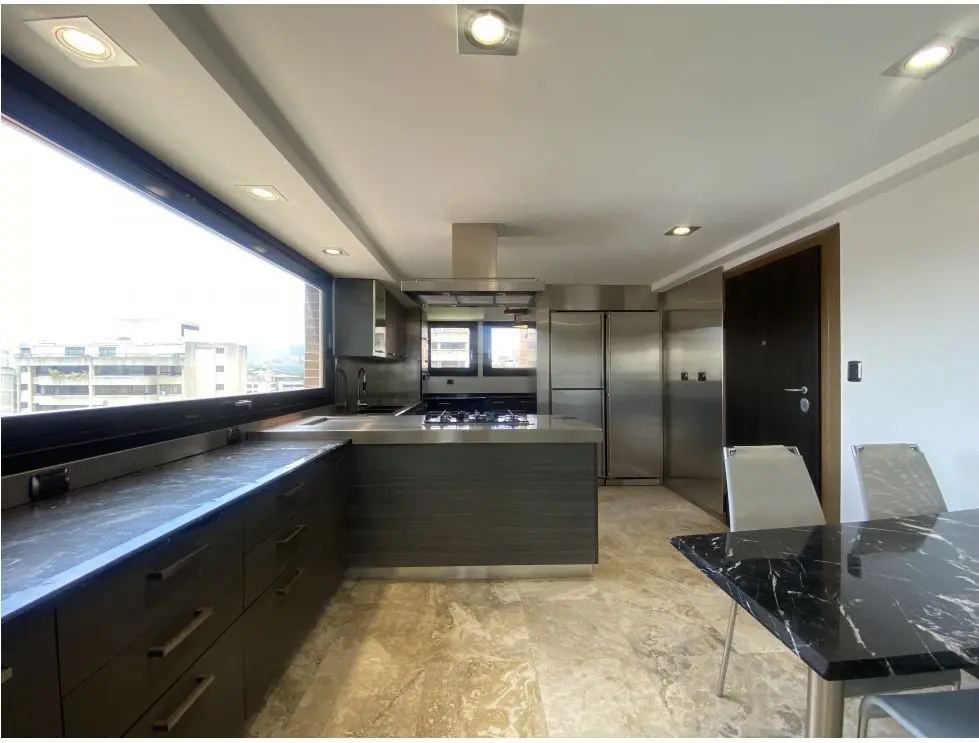 Vendo/alquilo PH 490m2 Colinas de Valle Arriba 4281 - 2