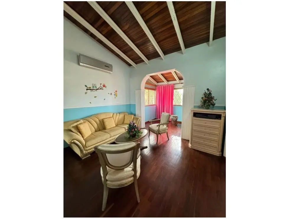 CASA EN ALQUILER 1.026 m2 - URB. ALTO PRADO - 13