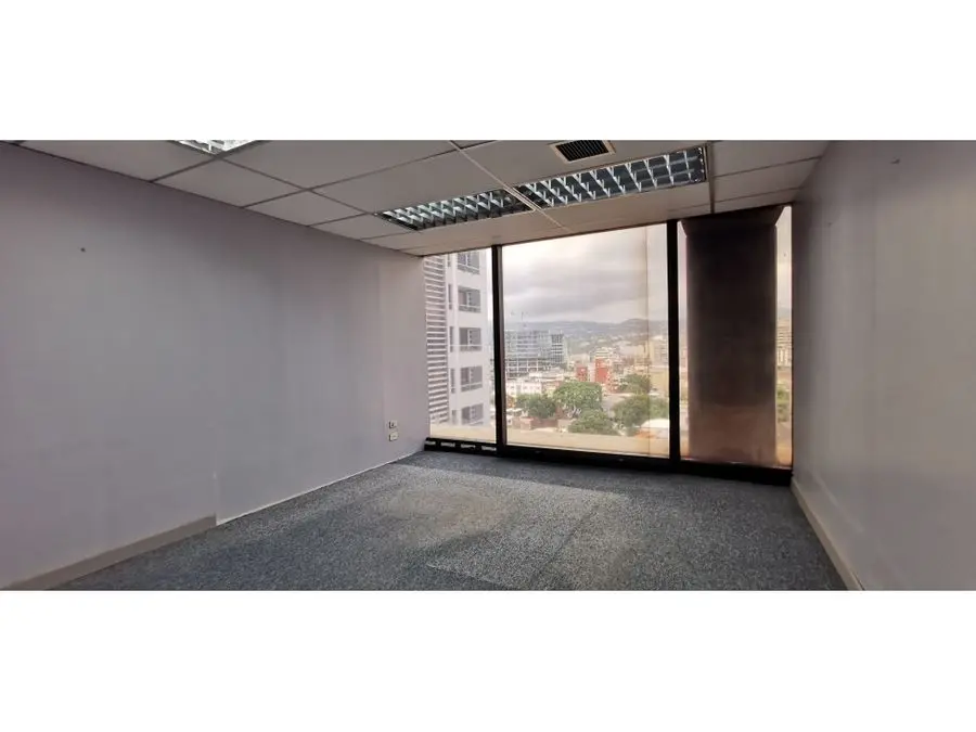 Alquilo Oficina La Castellana 440m2 / $4.310 - 7