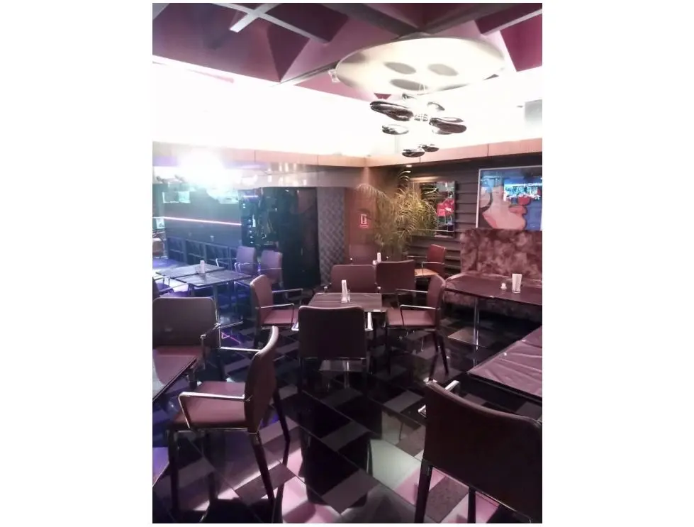 Vendo fondo de comercio 500m2 Chuao 5361 - 4