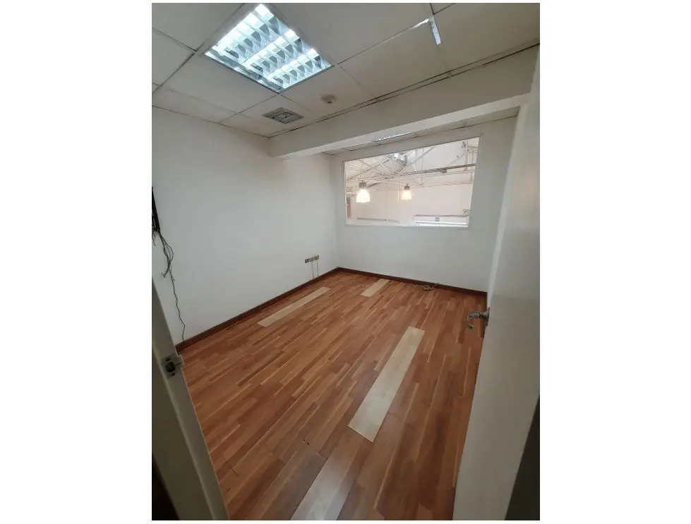 Venta de excelente Galpón en Chacao 308m2 - 9