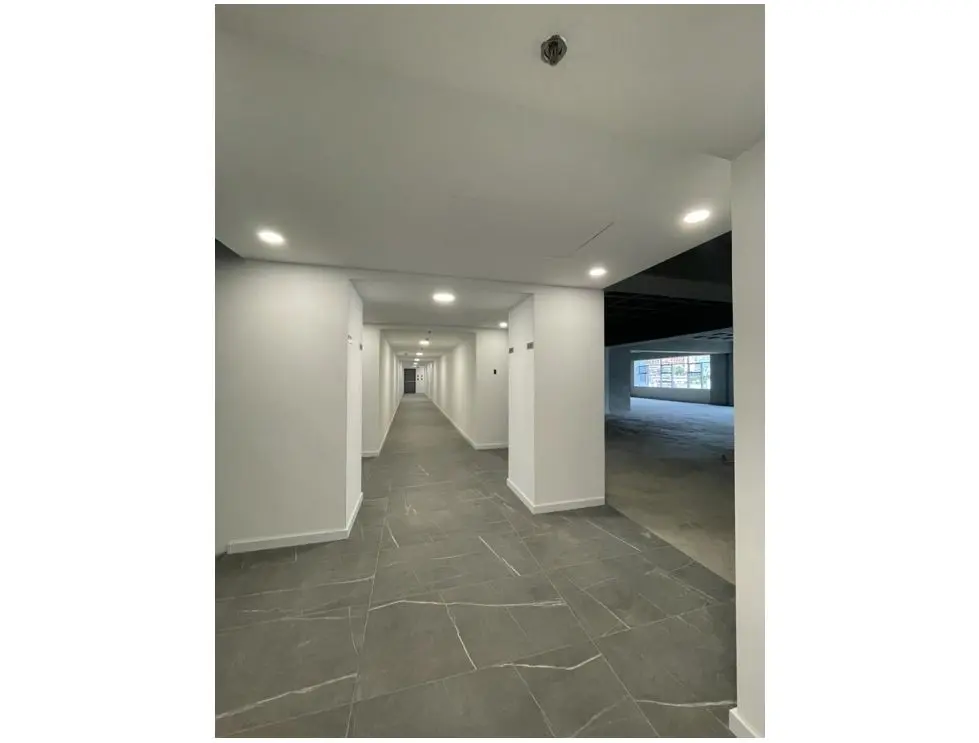OFICINAS EN VENTA DESDE 130 M2 - URB. LAS MERCEDES - 7