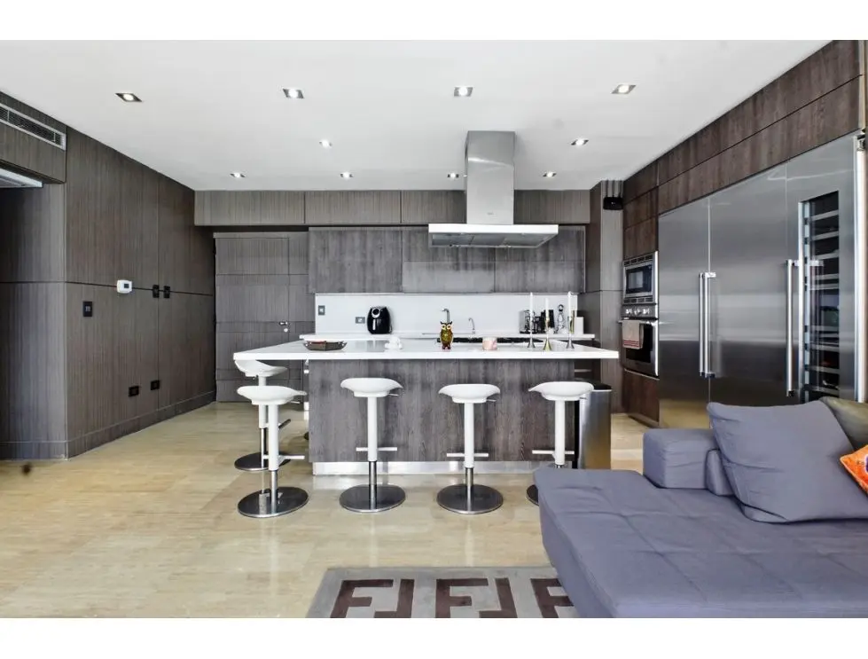 PENT-HOUSES - LAS MERCEDES - 240 Mts2 - 3