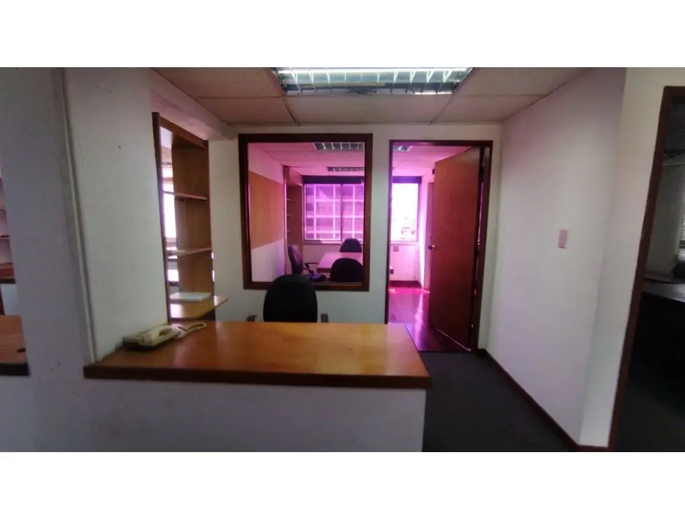 Se vende/alquila Oficina 150m² Libertador - 9