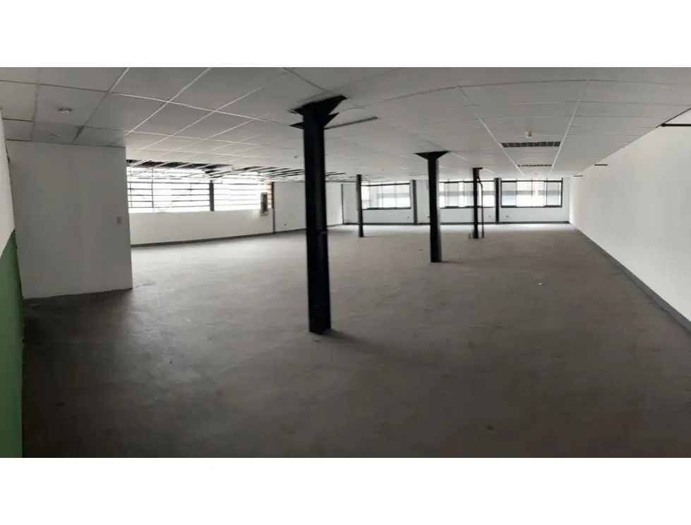 Se vende/Alquila edificio industrial 3.200m2 Boleita Sur 1881 - 12