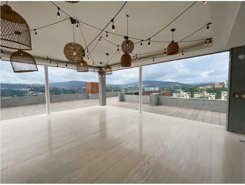 Se vende/Alquila PH 760m2 4h+2s/5.5b+s/6p Colinas de Valle Arriba 2312 - 6