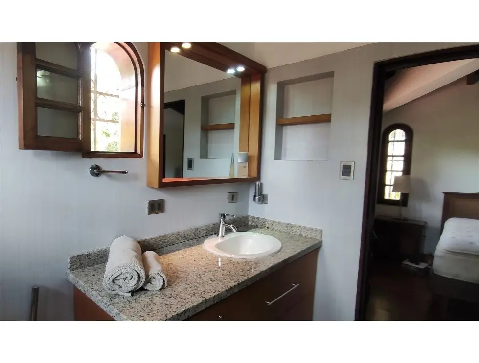 Vendo casa 558m2 5h+2s/5.5b+s/7p La Lagunita C. Club 3148 - 29
