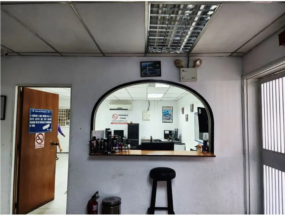 Vendo galpón/Fondo de Comercio 655m2 Los Ruices 5025 - 2