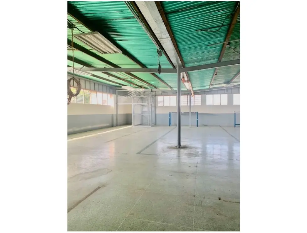 Galpon en Alquiler (Piso Industrial) El Marques 1.330m (YG) - 10
