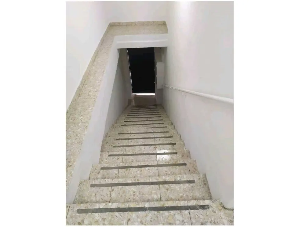Vendo/alquilo edificio comercial 255m2 Chacao 9297 - 10