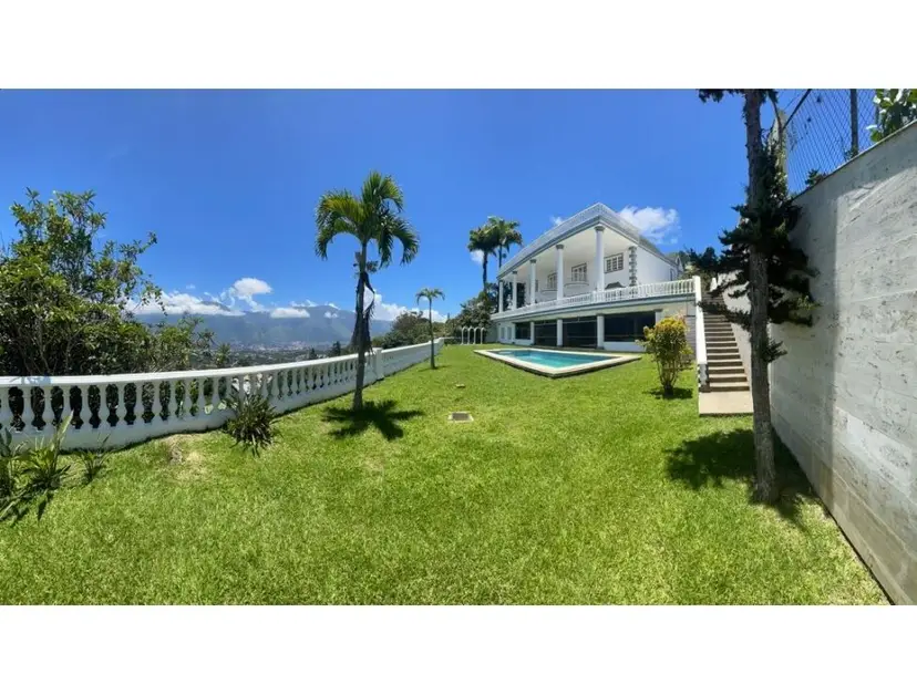 Alquilo casa 1800m2 6h+3s/9b/5p Los Naranjos 7406