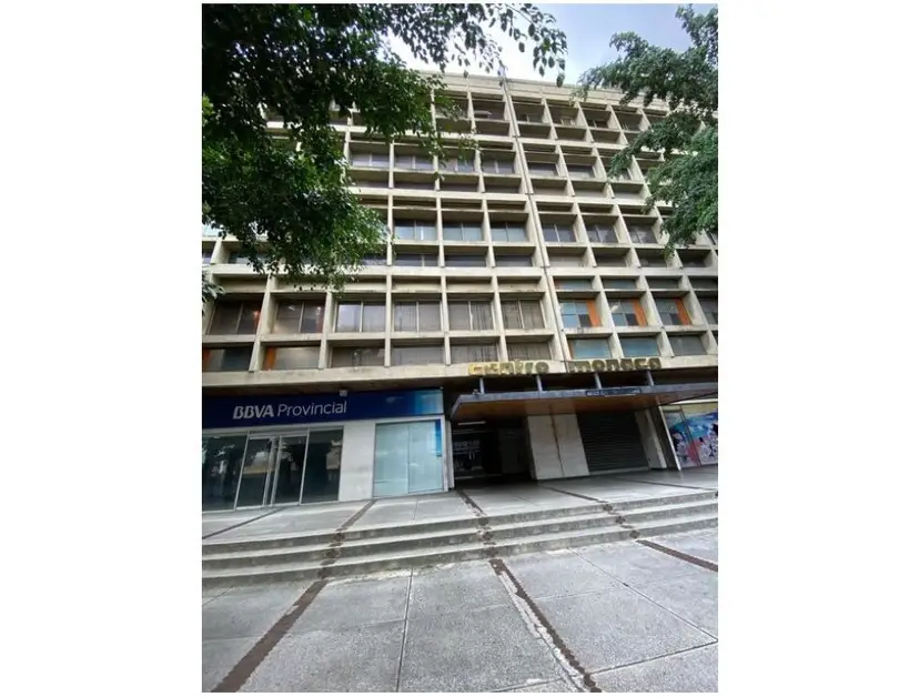 Vendo/alquilo oficina 559m2 Los Ruices 1462
