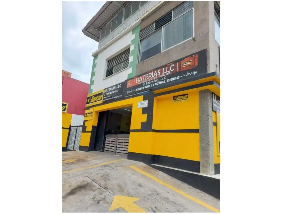 Alquilo local 100m2 Los Dos Caminos 4752 - 2