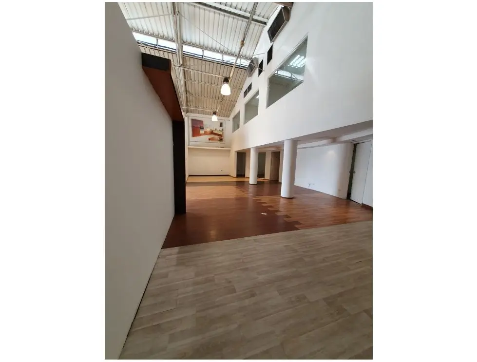 Venta de excelente Galpón en Chacao 308m2 - 6