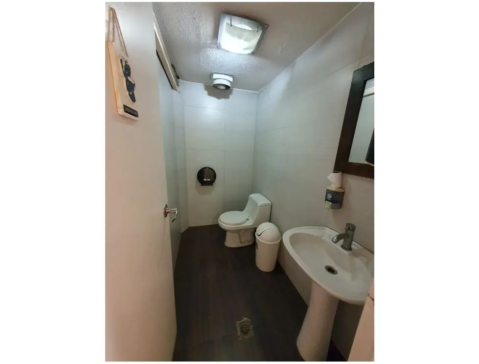 Venta de excelente Galpón en Chacao 308m2 - 17