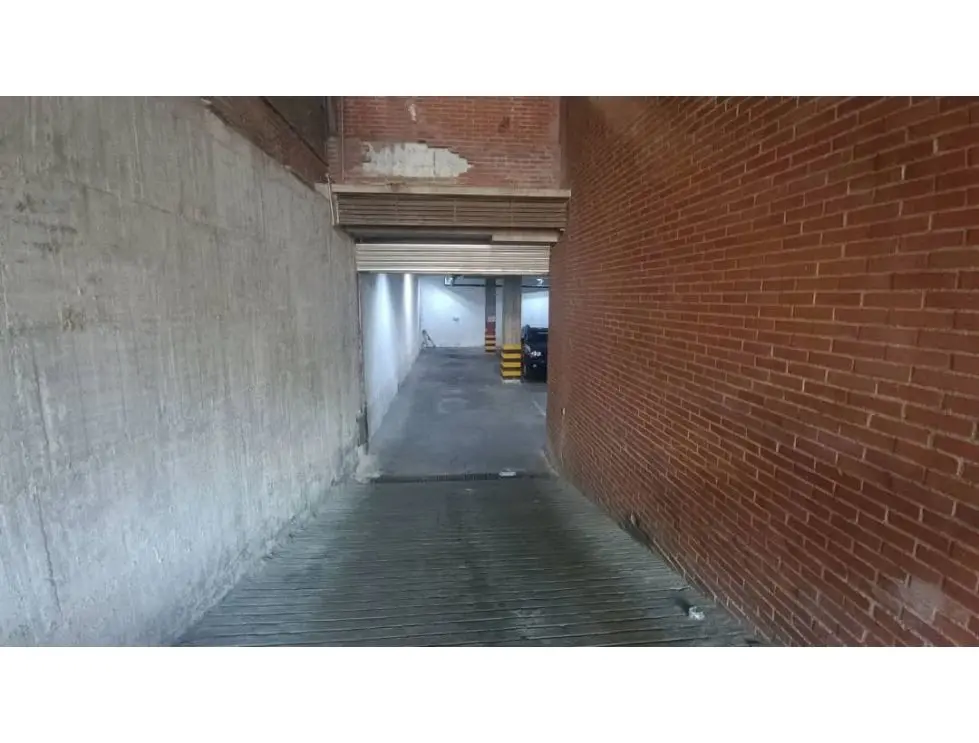 Vendo/alquilo edificio 3.200m2 Zona industrial La Trinidad 0733 - 10