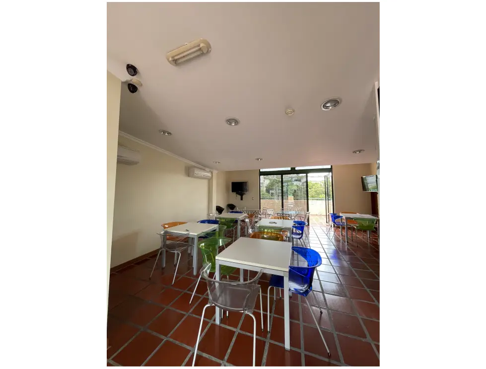 En venta edificio de 1490m2/10b/10p Los Chaguaramos - 33