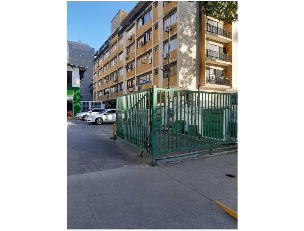 Vendo local 1170m2 Altamira 0461 - 4