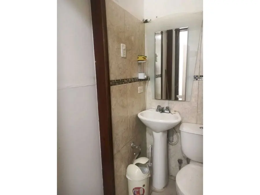 Se alquila oficina remodelada 30m2 Chacao 1167 - 6