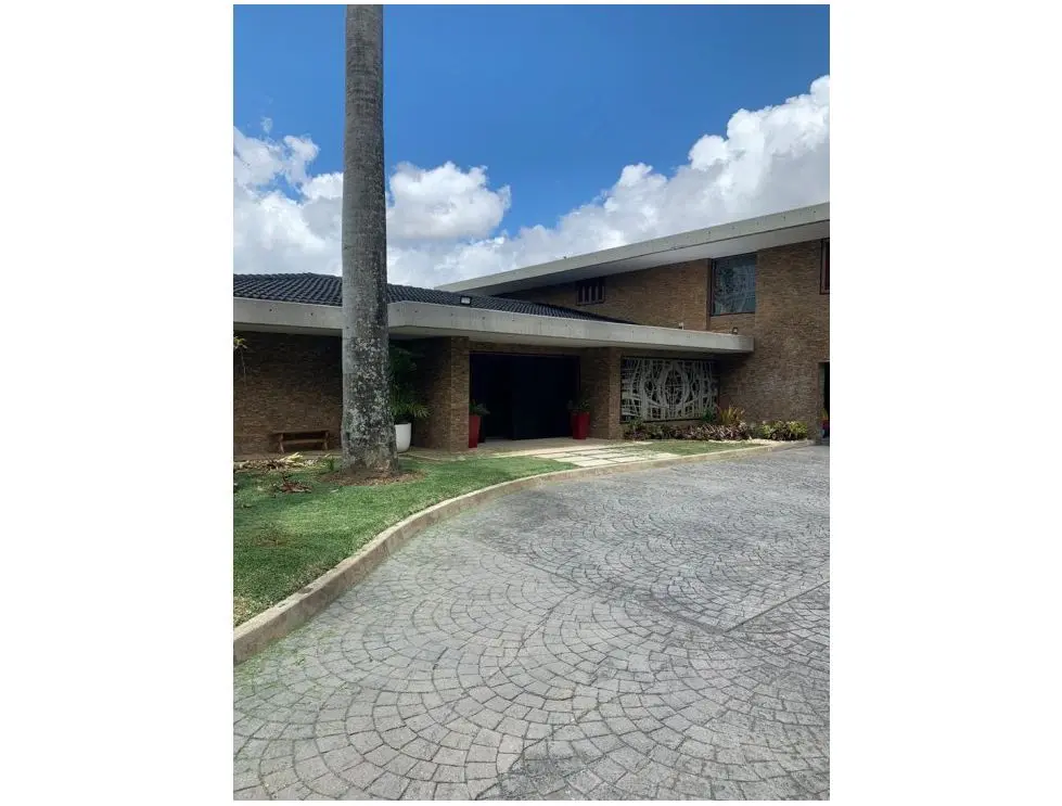 Se vende casa 780m2 7h/7b/8p Cerro Verde 6472 - 10