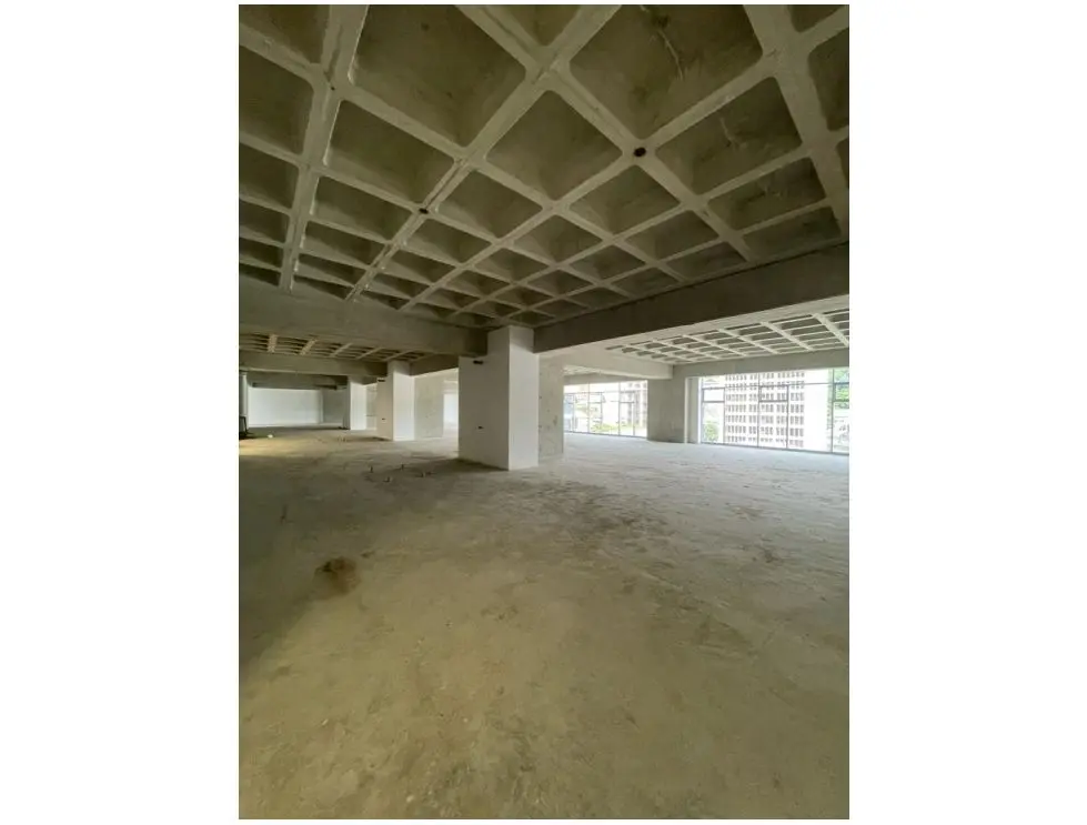 OFICINAS EN VENTA DESDE 130 M2 - URB. LAS MERCEDES - 6