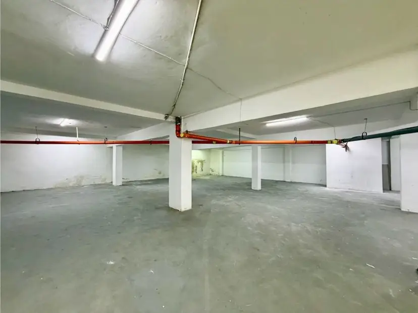 Se vende / alquila depósito 360m2 Chacao