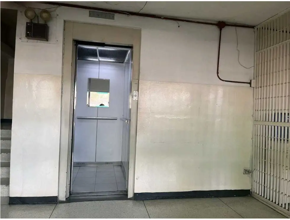 VENTA/ALQUILER PISO INDUSTRIAL, RUIZ PINEDA, CARICUAO - 6