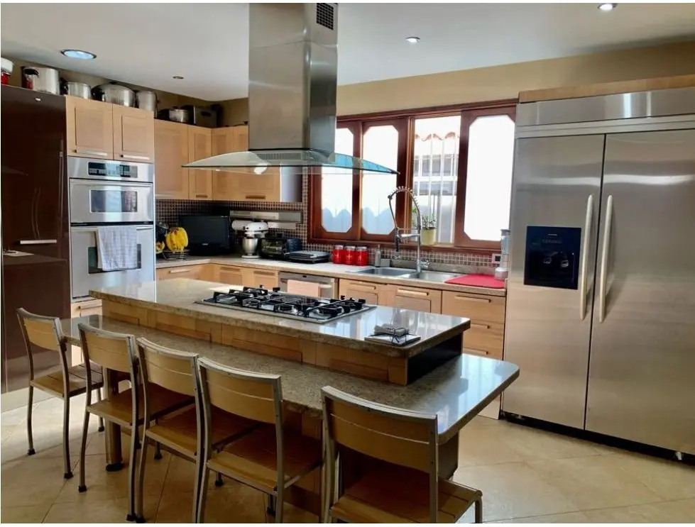 Vende/alquila Casa 500m2 Lomas de la Lagunita 3038 - 6