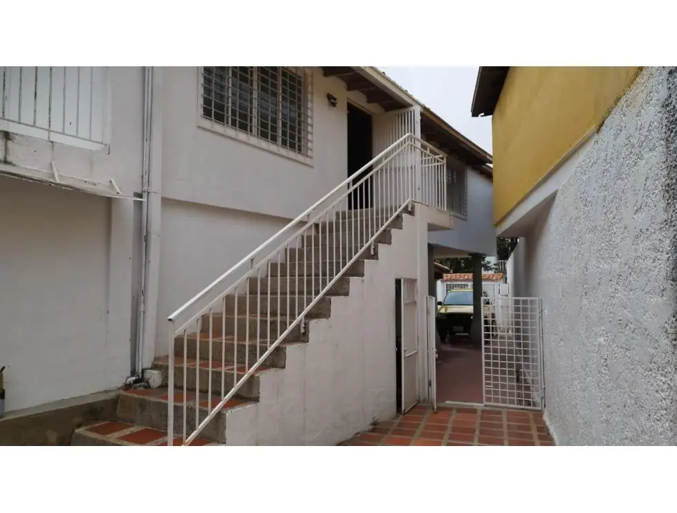 Alquilo anexo para showrrom 180m2 Terrazas del Club Hipico 8992 - 3