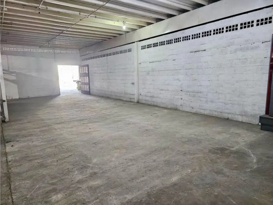 Vendo galpón industrial 3.900m2 Zona Industrial de Carrizal 4786 - 12