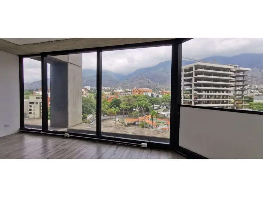 Alquilo Oficina La Castellana 440m2 / $4.310 - 22