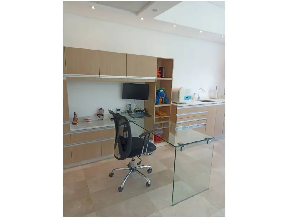 Se vende consultorio 118m2 La Trinidad 3405 - 6