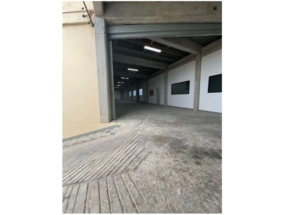Se alquila galpón 650m2 Mariches 7821 - 5