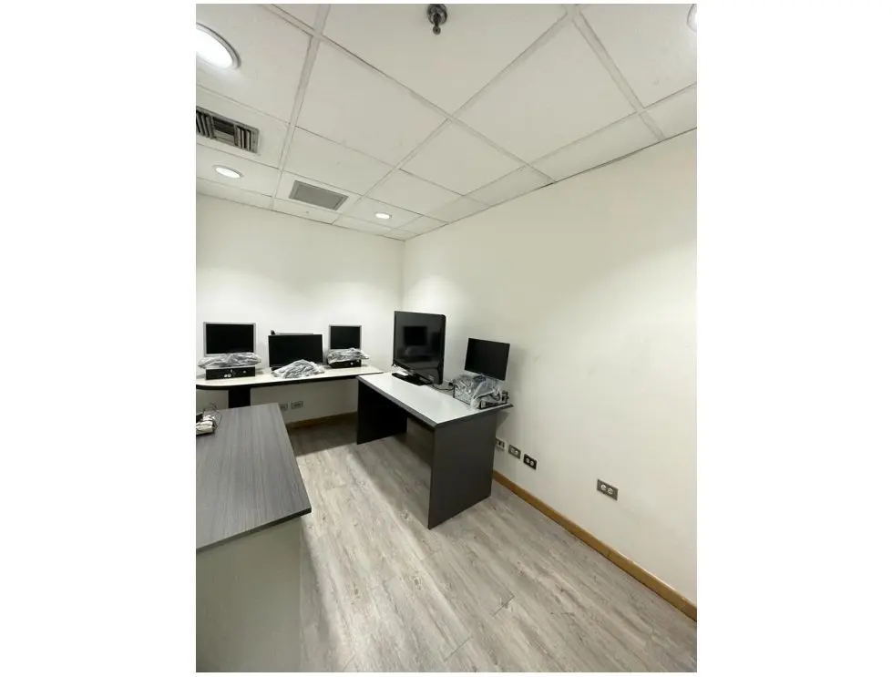 OFICINA EN ALQUILER 500 M2 - CHACAO - 11