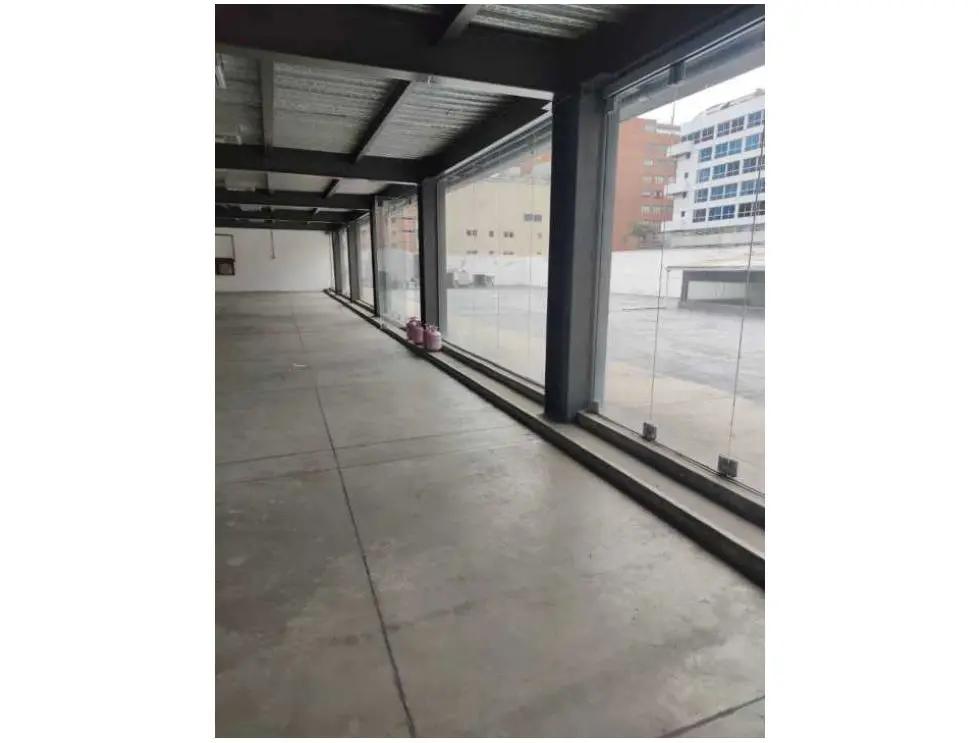 Alquilo oficina 400m2 Las Mercedes 1878 - 4