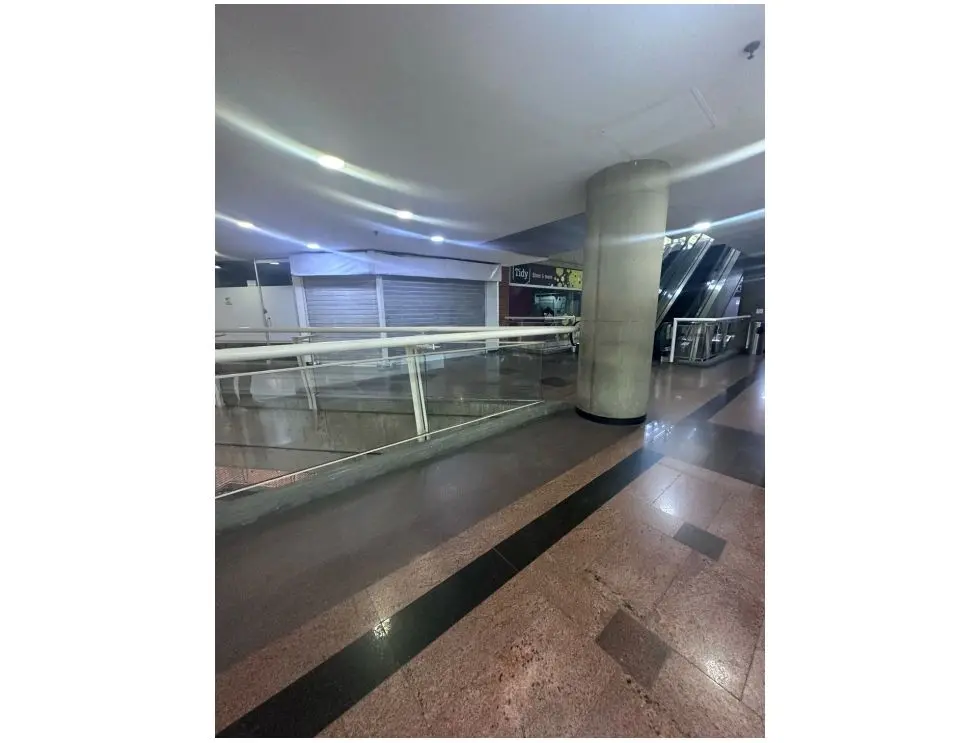 Alquilo local 40m2 El Cafetal 2064 - 4