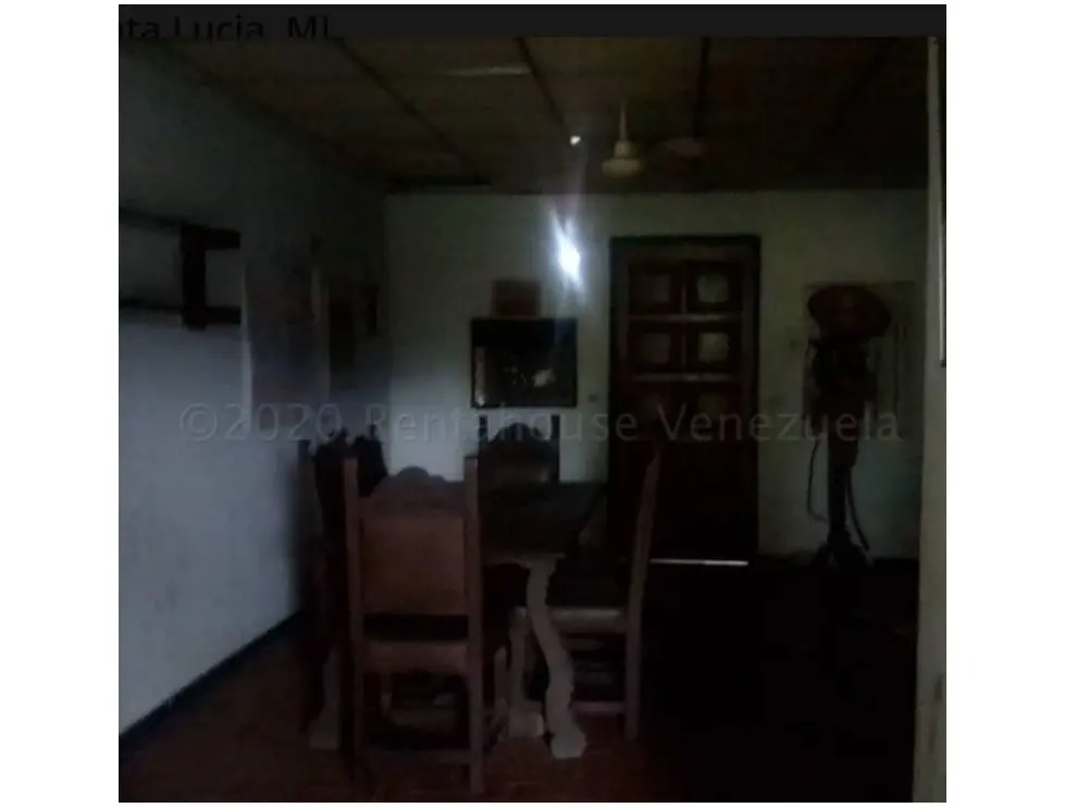 Se vende caballeriza 20.000m2 Santa Lucia-Edo. Miranda 4323 - 3
