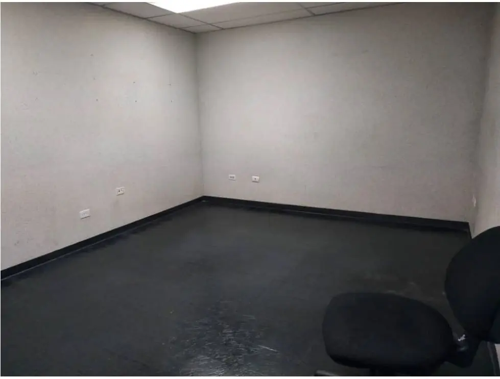 Vendo oficina 280m2 El Rosal 5787 - 4