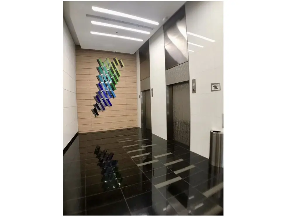 Se vende oficina de 350 m2/ Las Mercedes - 5