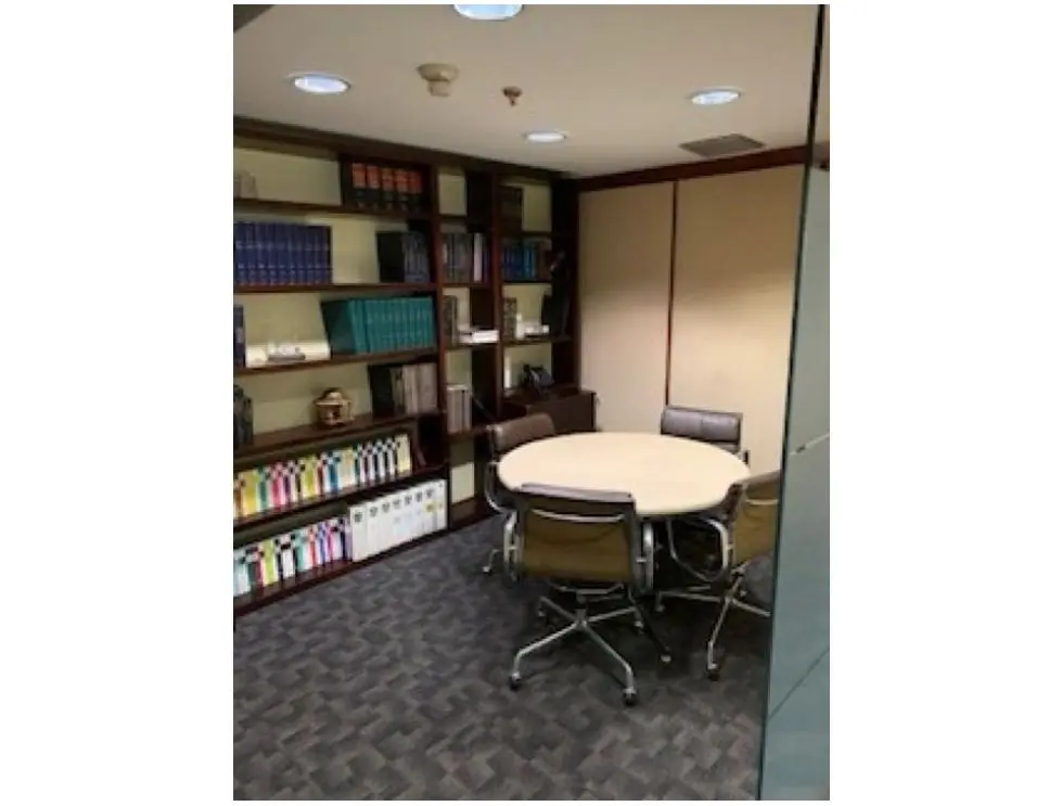 Se vende oficina 1155m2 El Rosal - 9