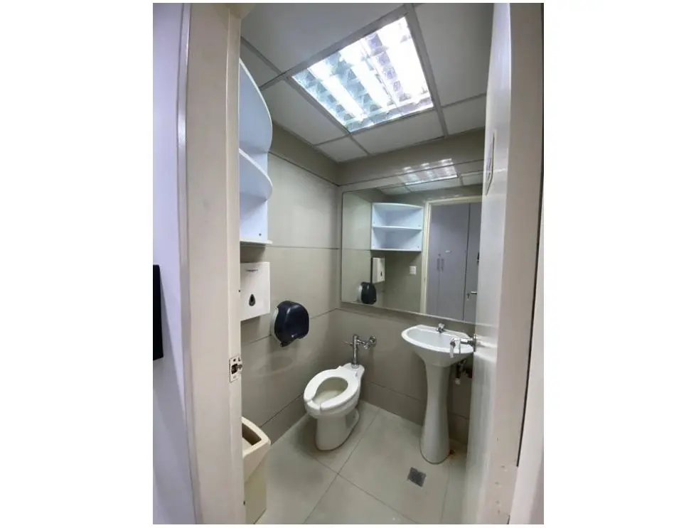 Alquilo oficina 300m2 Chacao 3390 - 21