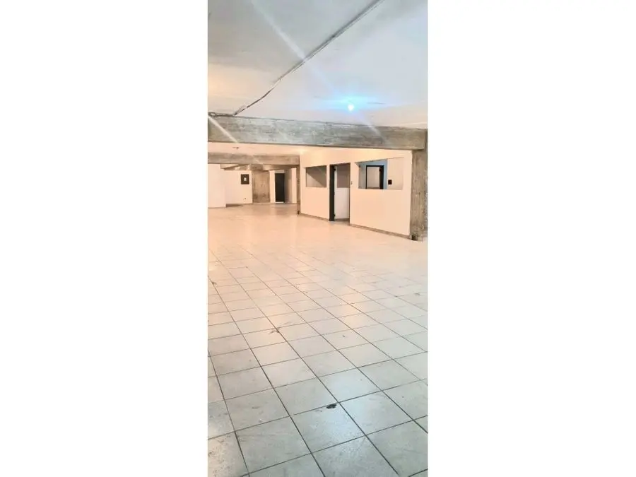 Alquilo local 900m2 El Llanito 2437 - 4