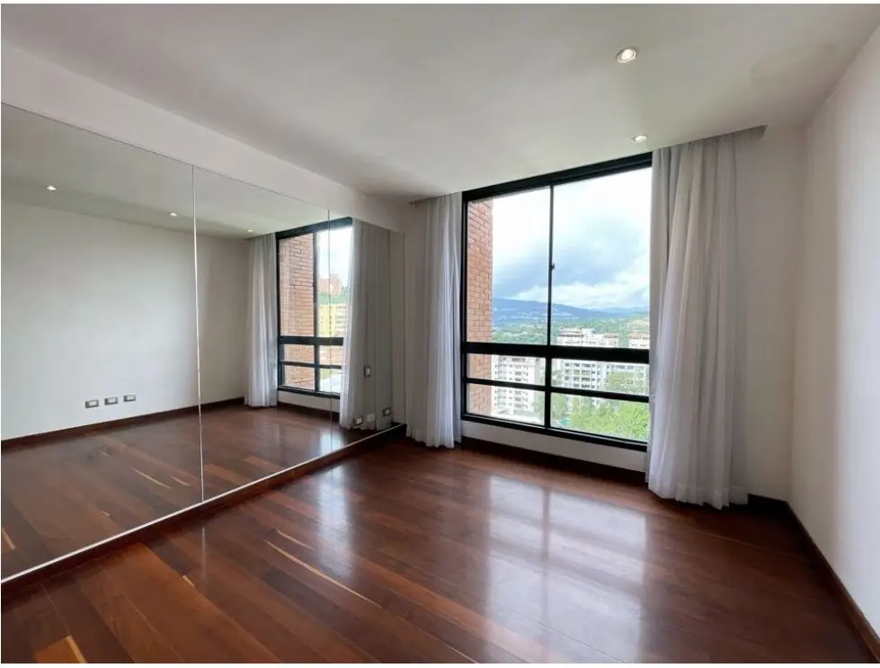 Se vende/Alquila PH 760m2 4h+2s/5.5b+s/6p Colinas de Valle Arriba 2312 - 20
