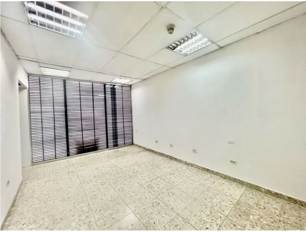 Se vende edificio + local 255m2 Chacao - 13